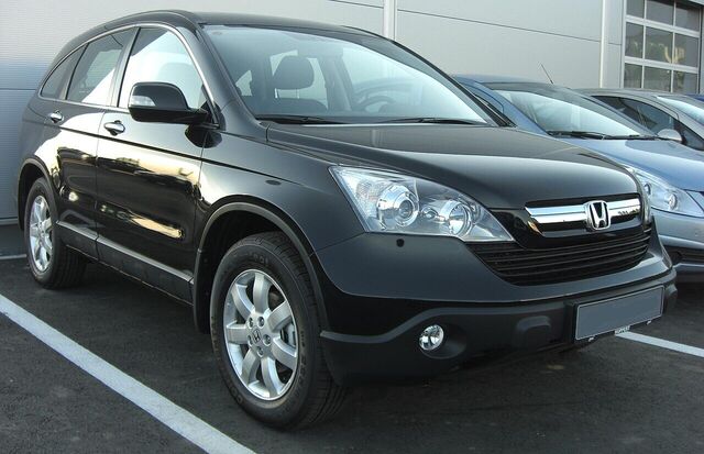 Honda CR-V (RE1), pre- or post-facelift not identified · front three-quarter