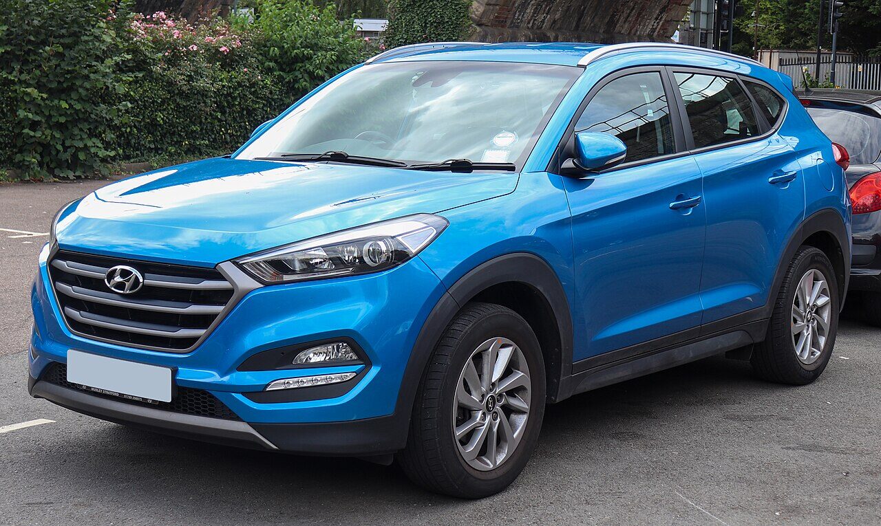 Hyundai Tucson (TL), pre- or post-facelift not identified · front three-quarter