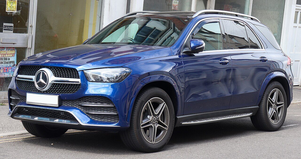 Mercedes-Benz GLE (V 167), pre- or post-facelift not identified · front three-quarter