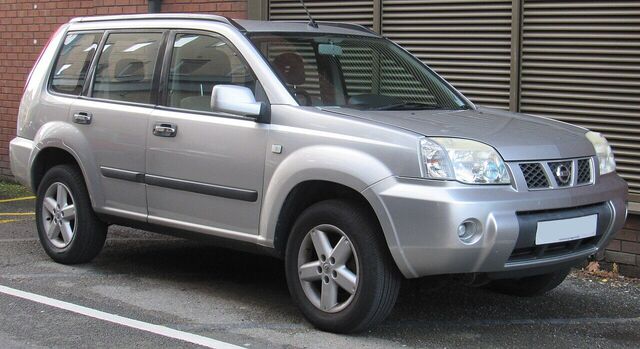 Nissan X-Trail (T30), pre- or post-facelift not identified · front three-quarter