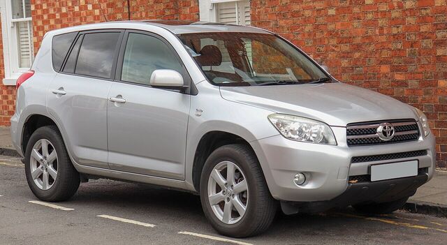 Toyota RAV4 (XA30), original version (before the first facelift) · front three-quarter